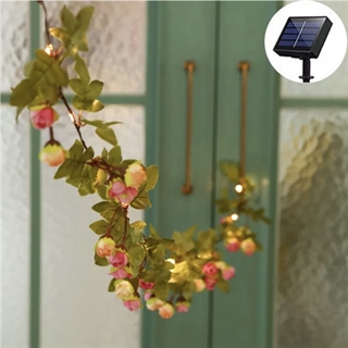 Solcelle lyskæde med kunstig pink blomster og blade 